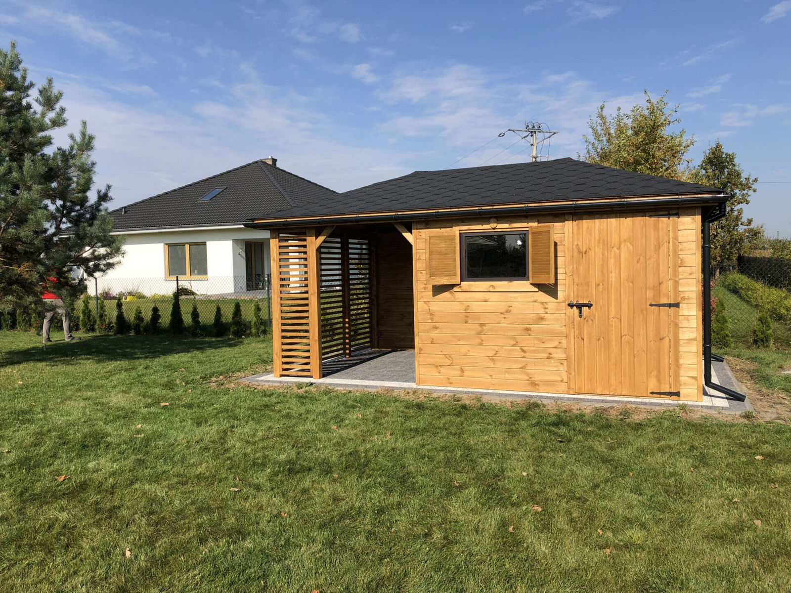 Jakie drewno na altanę ogrodową?